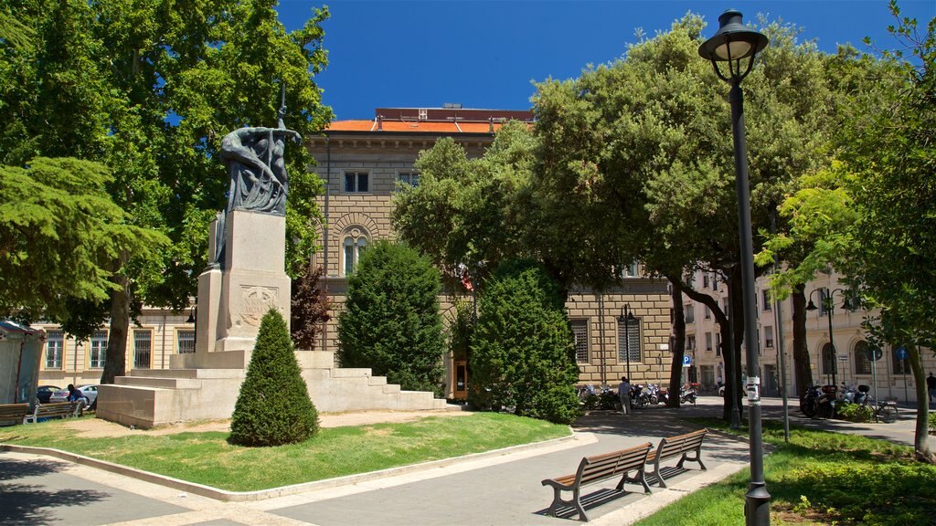 Emilia-Romagna showing a park