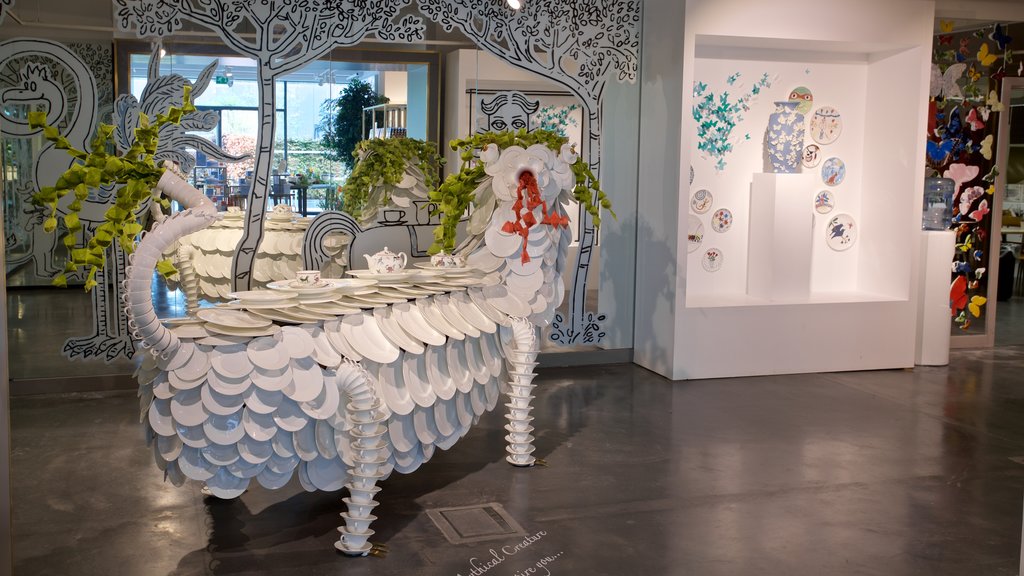 World of Wedgwood mostrando vistas interiores y arte