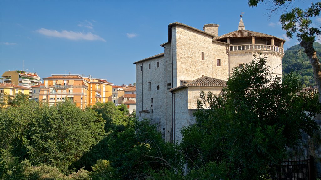 Forte Malatesta mostrando vistas de paisajes y elementos del patrimonio