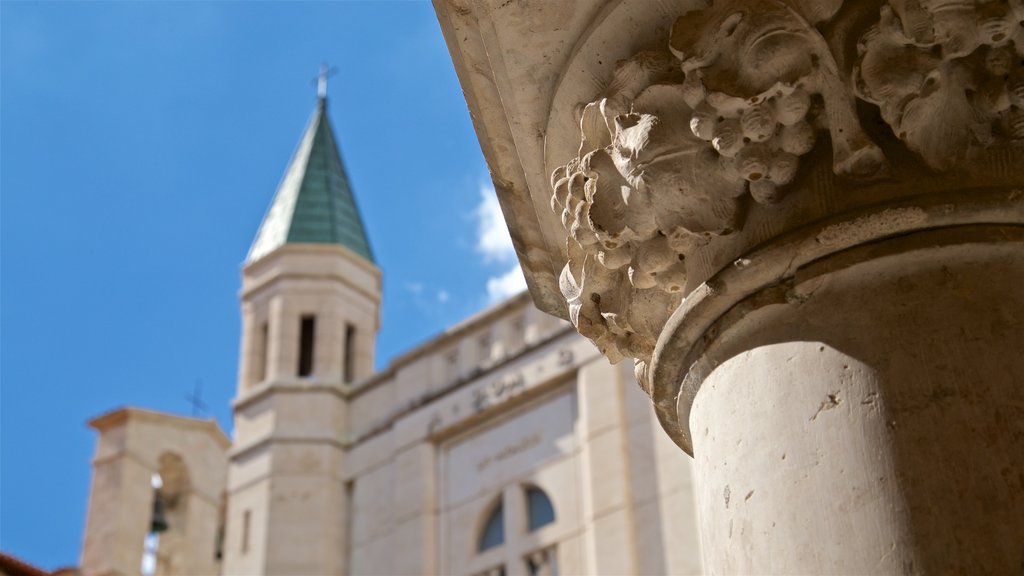 Basilica di Santa Rita featuring heritage elements