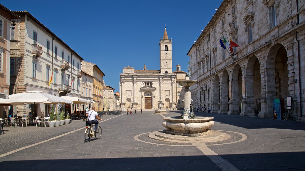 Catedral de Sant\'Emidio que incluye una fuente y elementos del patrimonio