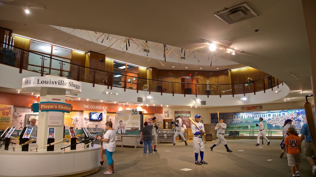 Louisville Slugger Museum mostrando vistas internas