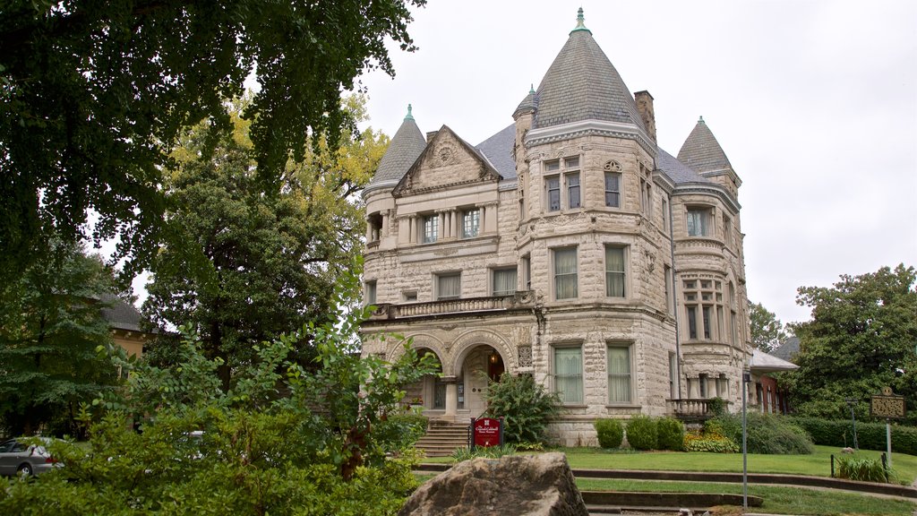 Conrad Caldwell House showing heritage architecture and a house