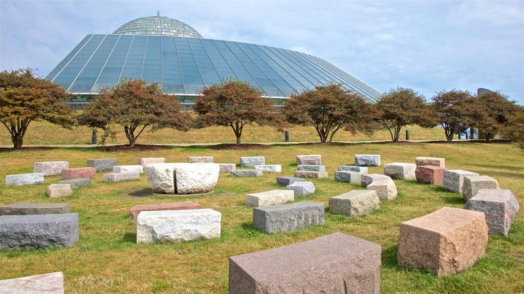 Planetarium en Astronomiemuseum Adler bevat een tuin en moderne architectuur