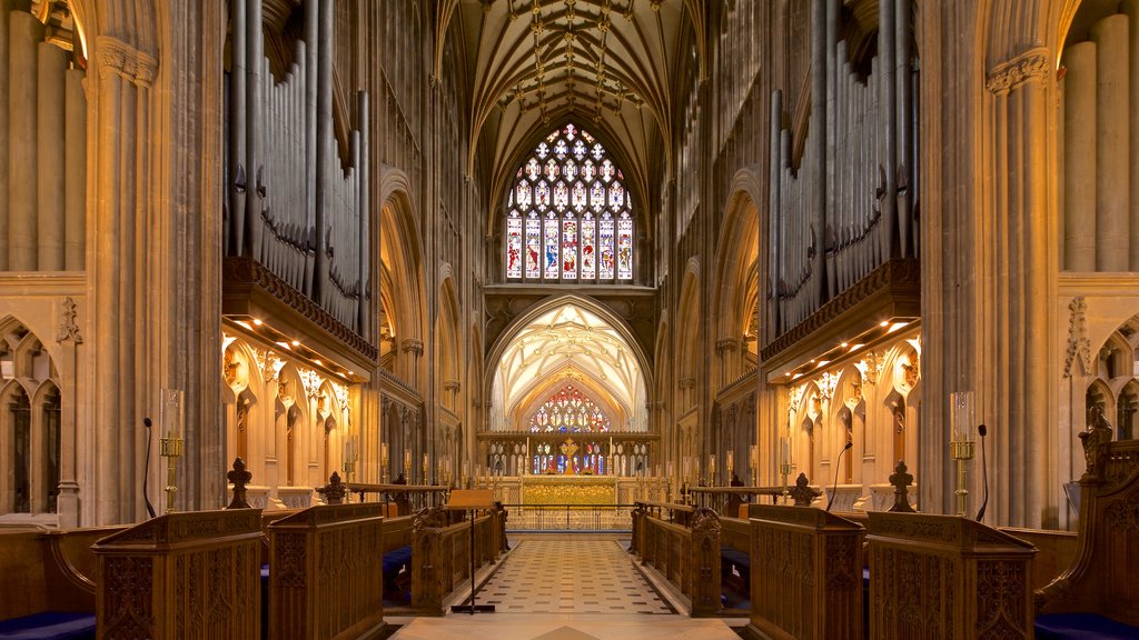 Kerk St. Mary Redcliffe inclusief een kerk of kathedraal, interieur en historisch erfgoed