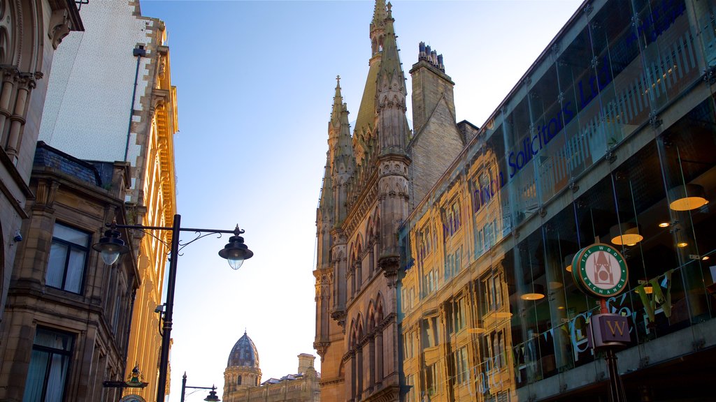 Wool Exchange featuring heritage architecture and a sunset