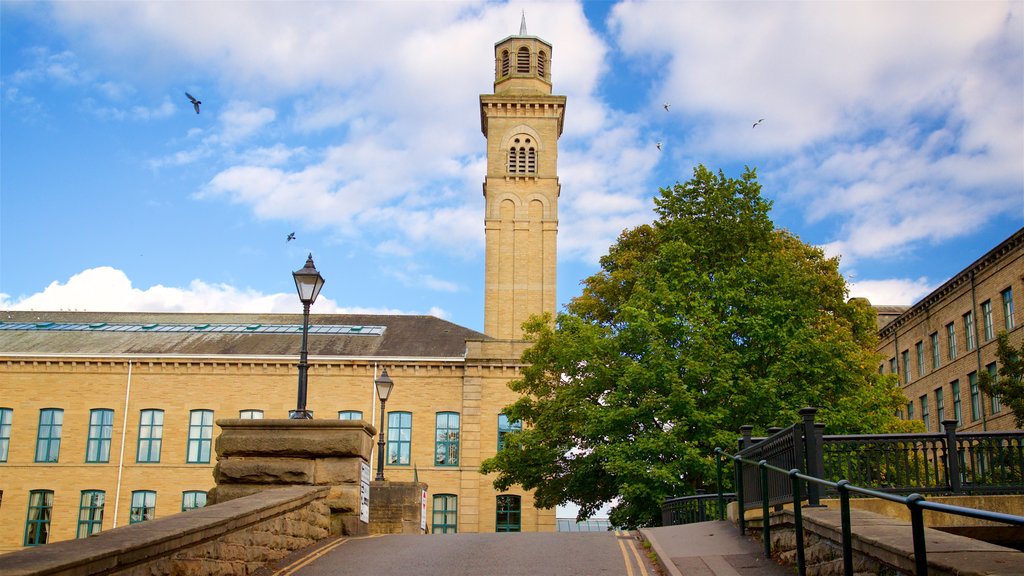 Salts Mill featuring heritage architecture