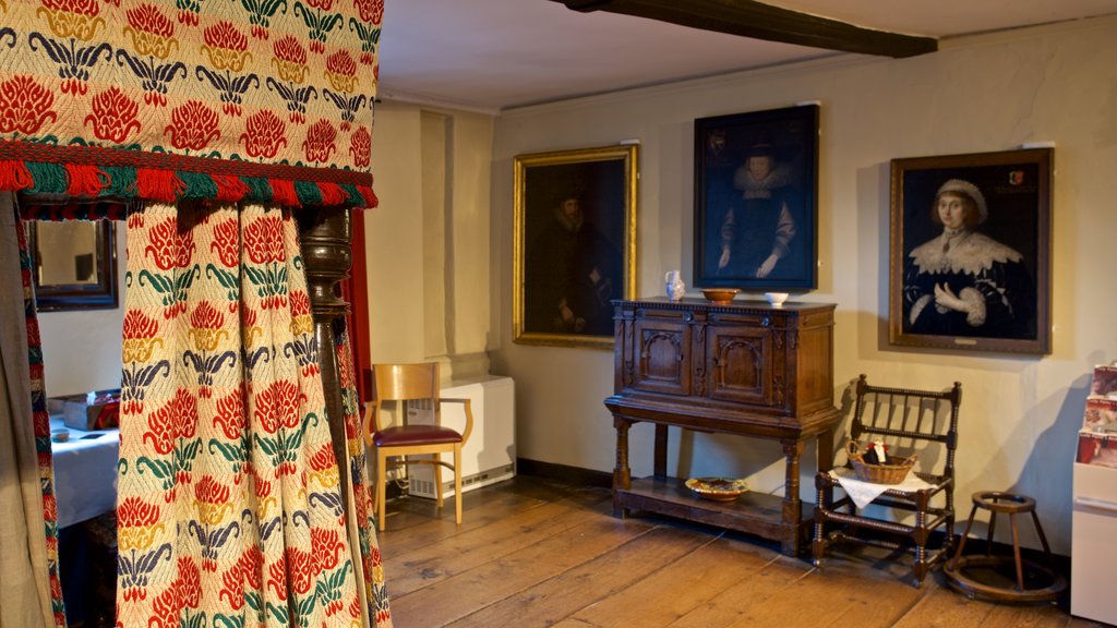 Strangers Hall Garden showing a house, heritage elements and interior views