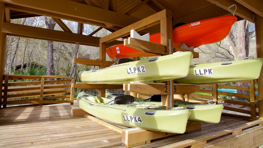 Lettuce Lake Park showing a garden and interior views