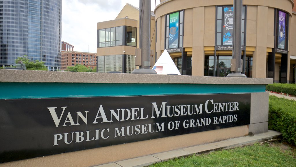 Van Andel Museum Center which includes signage