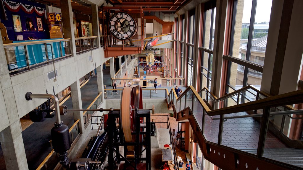 Van Andel Museum Center showing interior views