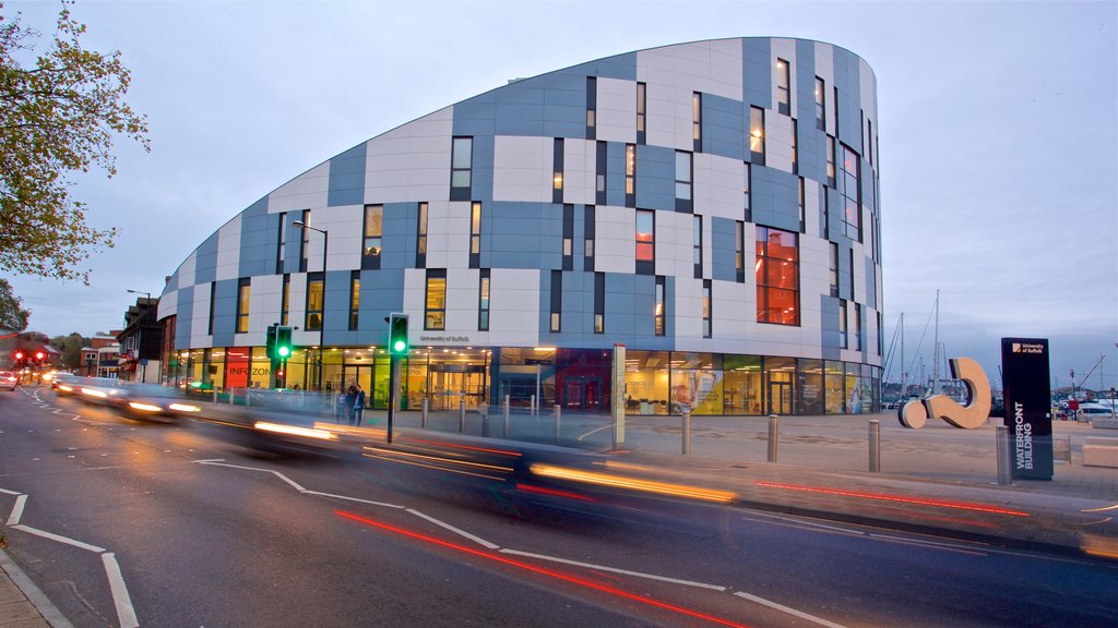 University Campus Suffolk which includes modern architecture