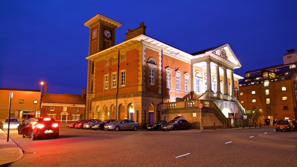 Custom House which includes heritage architecture and night scenes