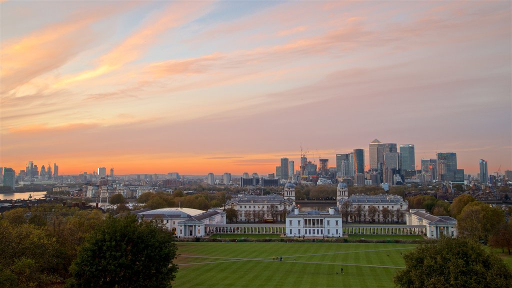 Greenwich Park showing landscape views, a sunset and a garden