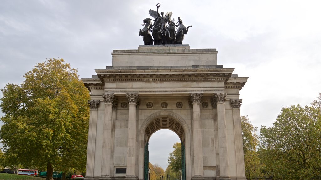 Wellington Arch caracterizando elementos de patrimônio