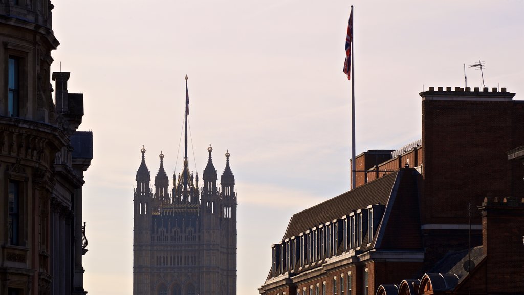 Victoria Tower montrant patrimoine historique