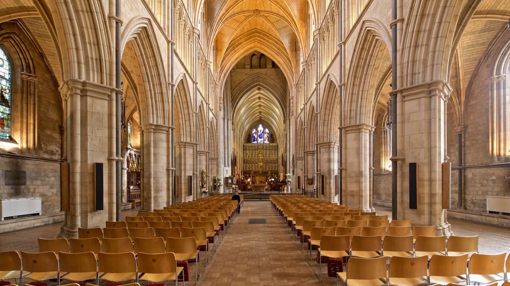 Southwark Cathedral which includes interior views, a church or cathedral and heritage elements