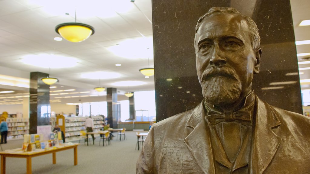 Milwaukee Public Library showing a statue or sculpture and interior views