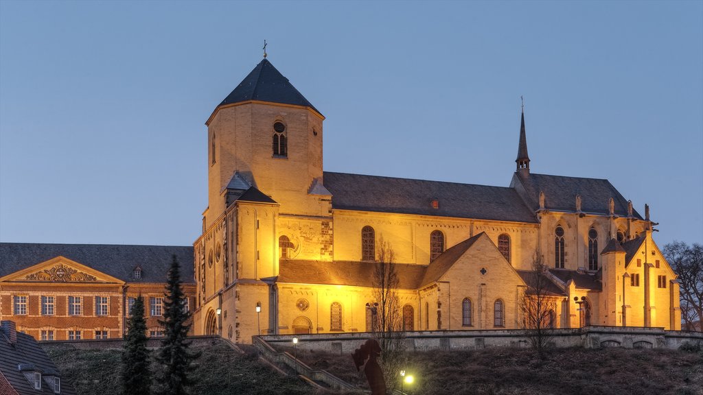 Moenchengladbach which includes heritage architecture and a castle