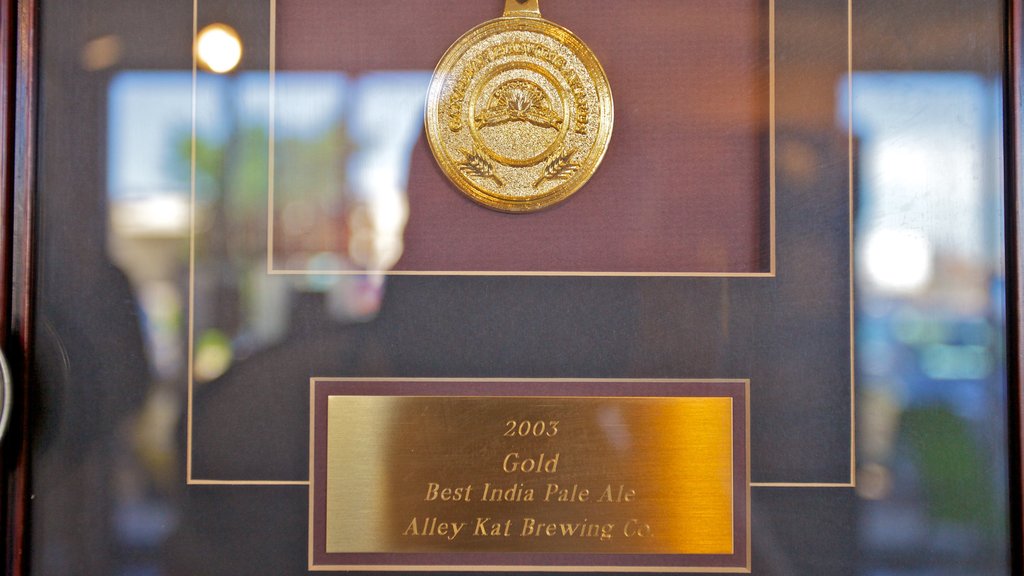 Alley Kat Brewery which includes interior views