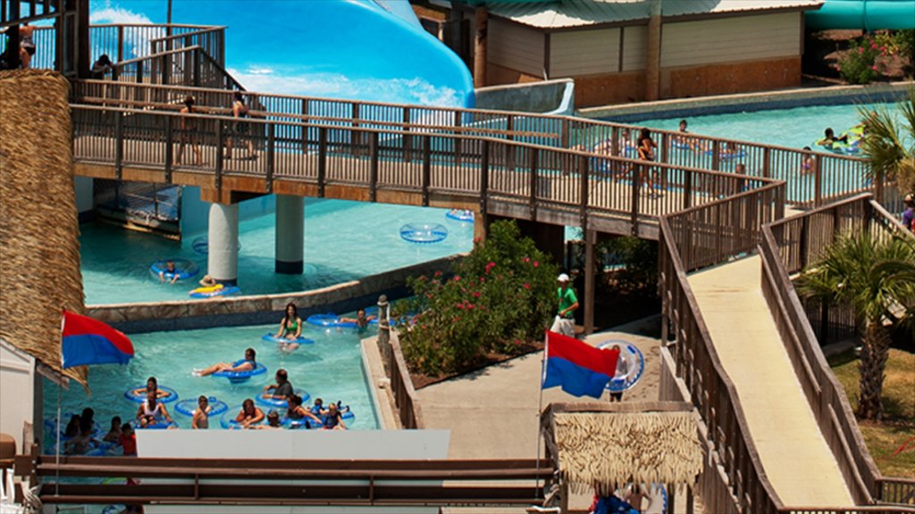 Galveston Schlitterbahn Waterpark showing a water park, a pool and rides