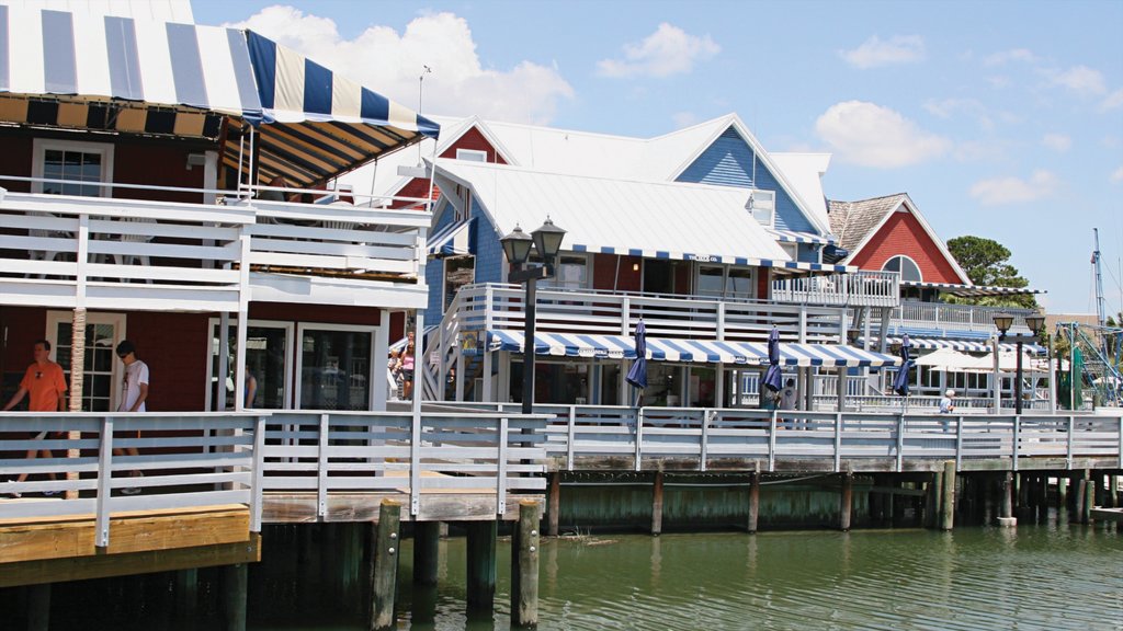 Hilton Head which includes a bay or harbour, a house and general coastal views