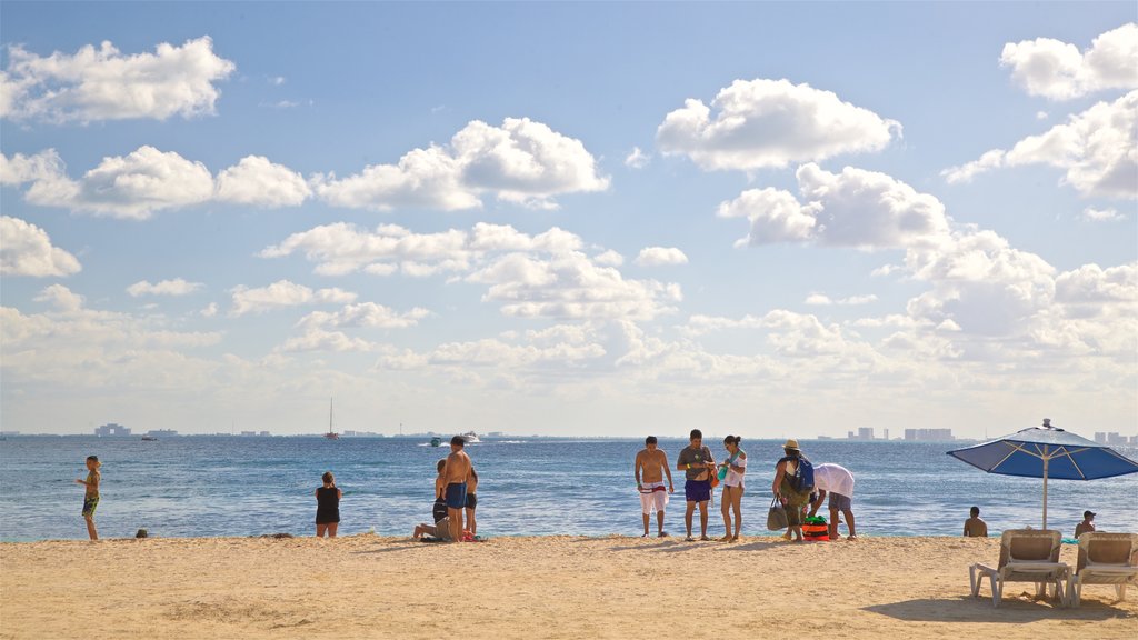 Praia Norte que inclui uma praia de areia, paisagens litorâneas e cenas tropicais