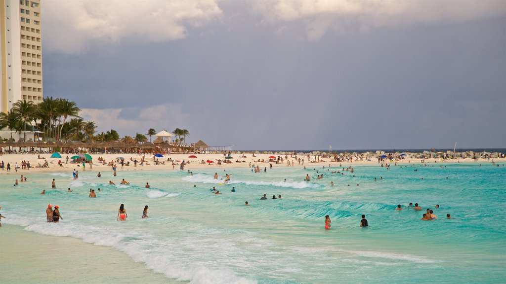 Cancun que inclui paisagens litorâneas, uma praia e cenas tropicais