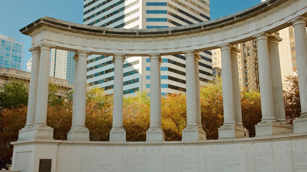 Millennium Park montrant éléments du patrimoine et une ville