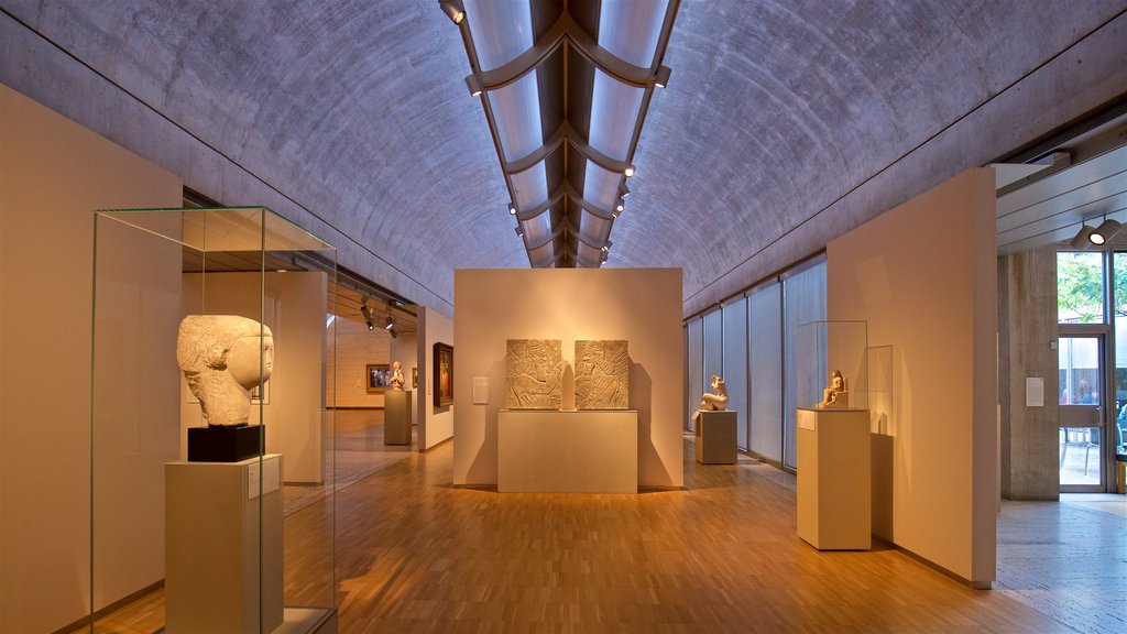 Kimbell Art Museum showing art and interior views