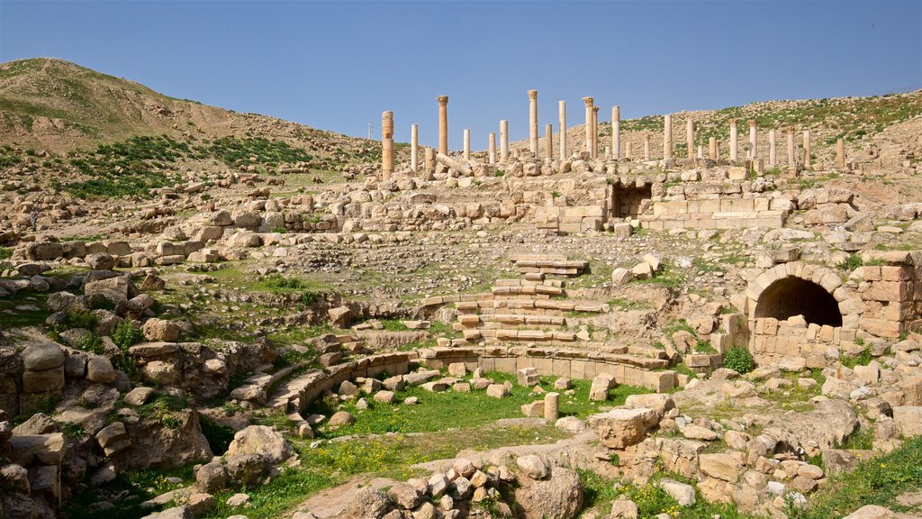 Museo Pella que incluye elementos del patrimonio y ruinas de edificios