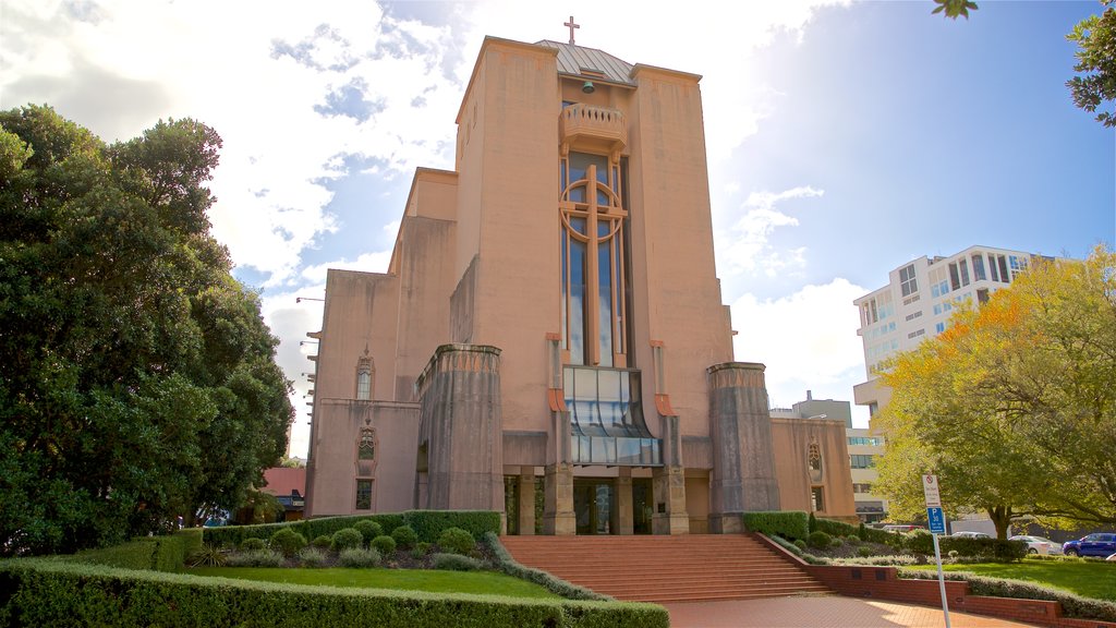 St Paul\'s Cathedral showing a church or cathedral and a sunset