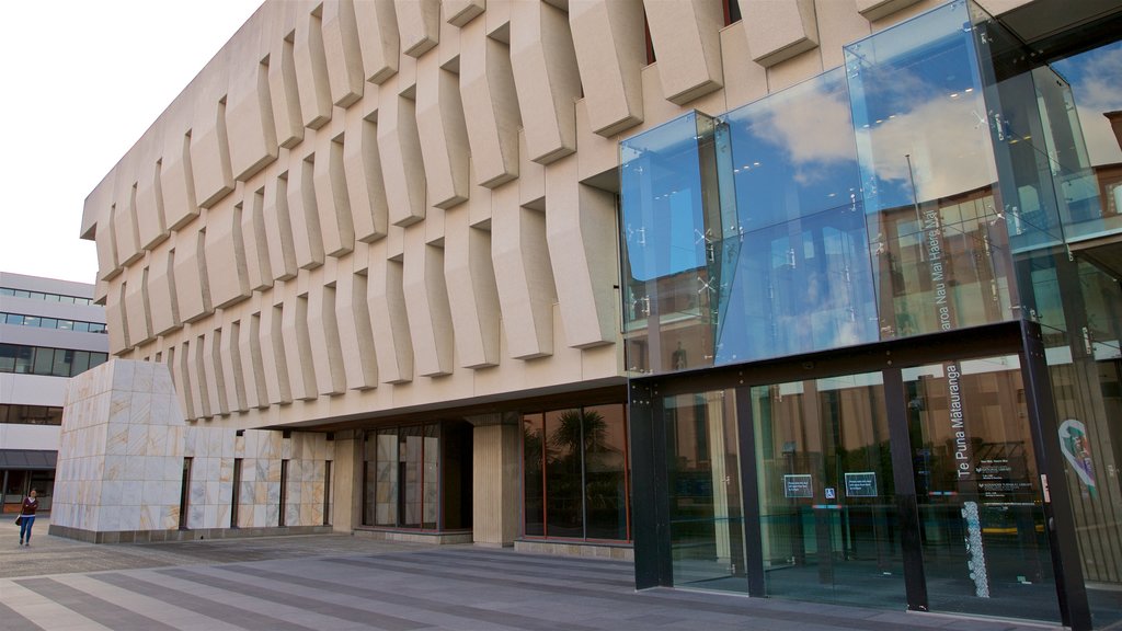 Biblioteca Nacional que incluye arquitectura moderna