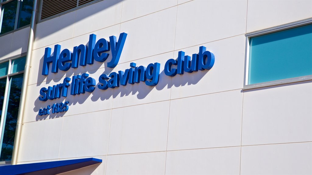 Henley Beach which includes signage