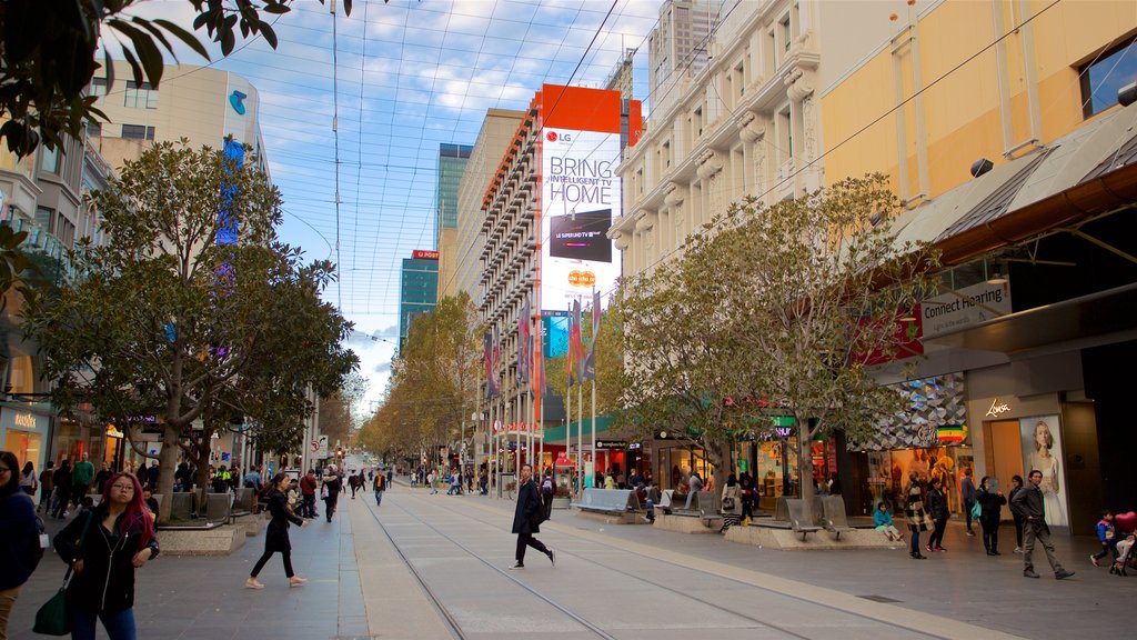 Bourke Street Mall que incluye una ciudad, distrito financiero central y escenas urbanas