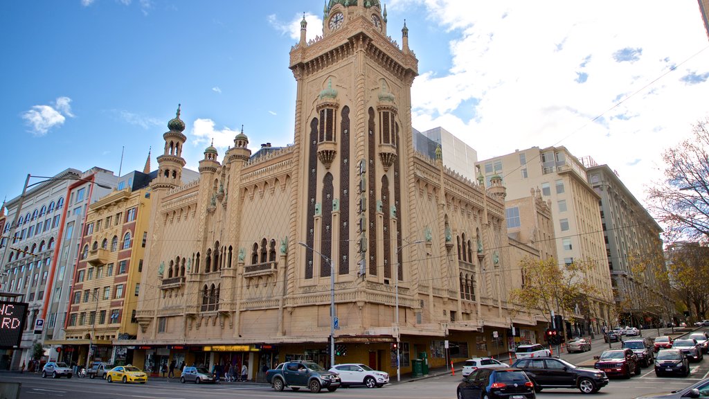 Teatro Forum mostrando arquitectura patrimonial