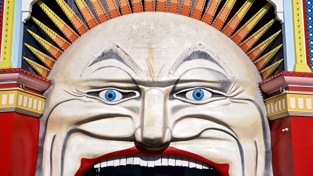 Luna Park bevat kunst in de open lucht