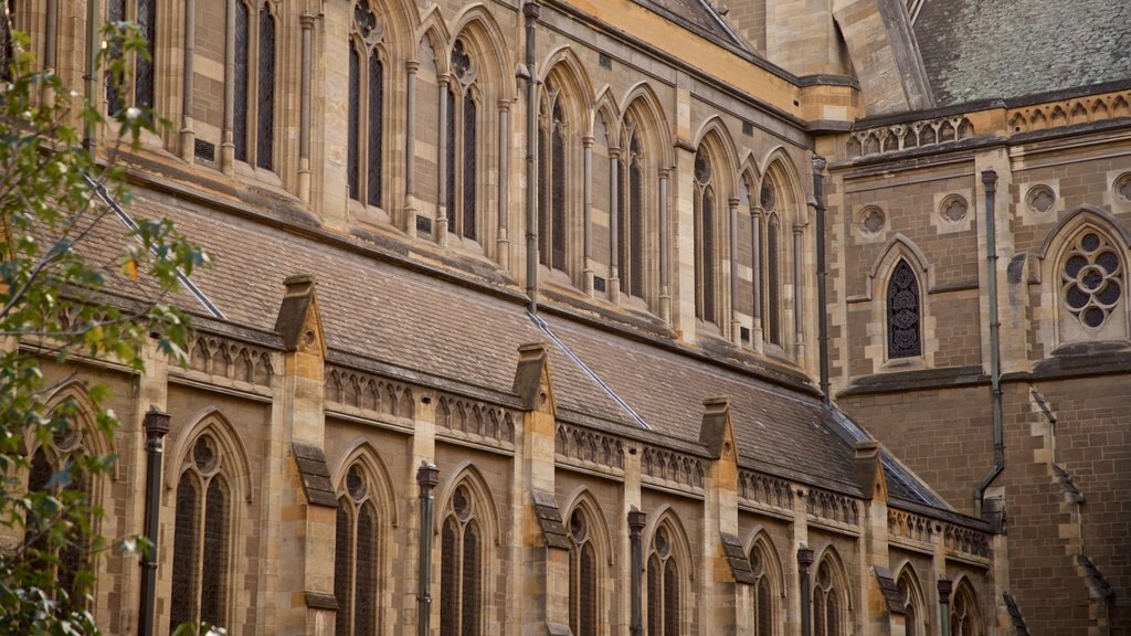 St Paul\'s Cathedral featuring heritage elements and a church or cathedral