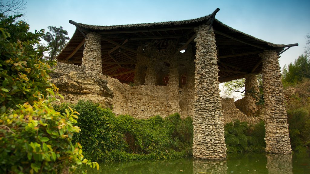 Japanese Tea Gardens featuring a park and a pond