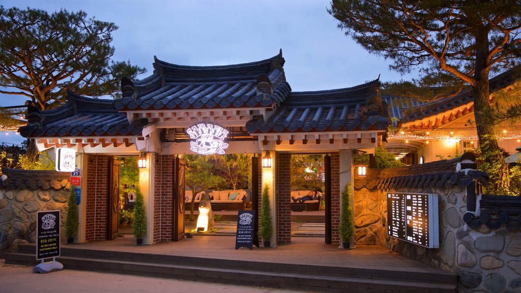 Gyeongju Gyochon Traditional Village showing night scenes