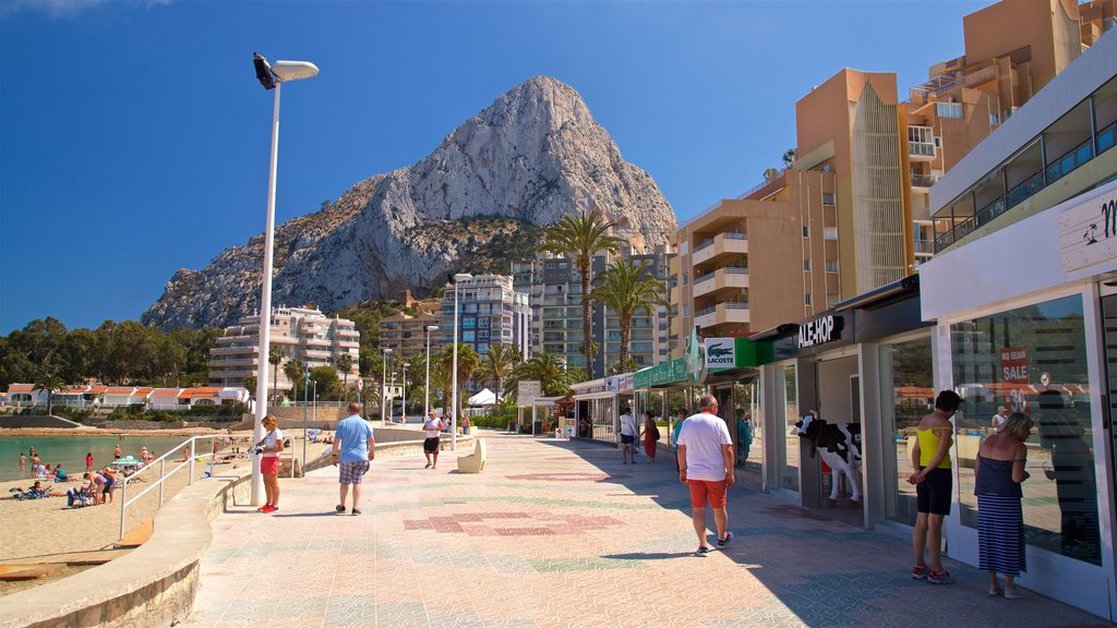 La Fossa Beach which includes a coastal town