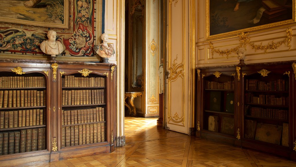 Rohan Palace showing interior views, heritage elements and a castle