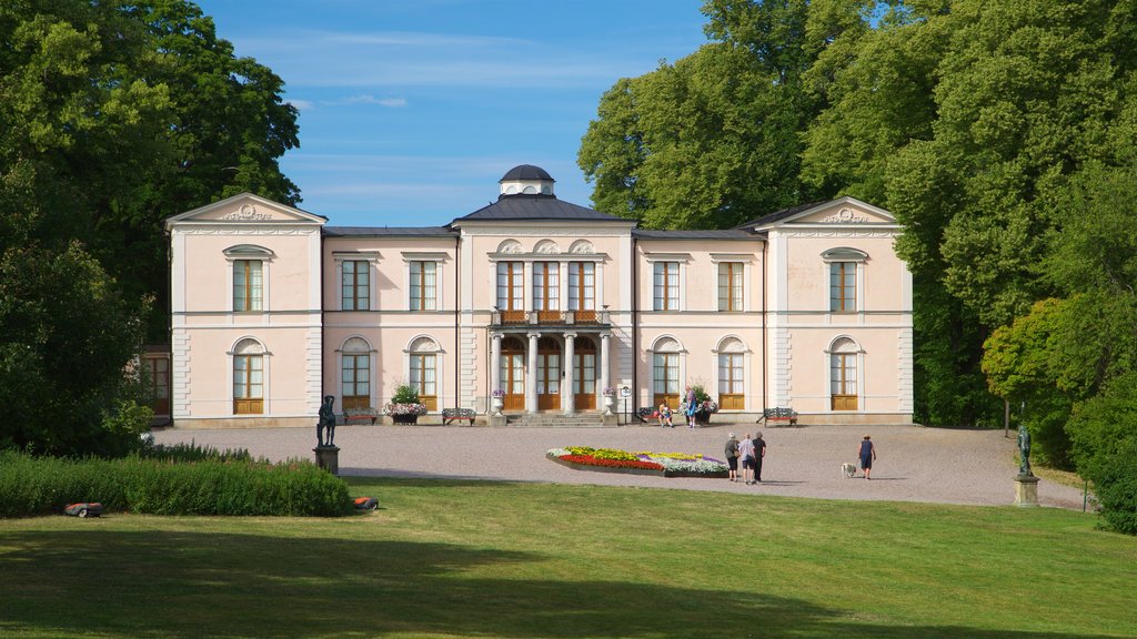 Rosendals slott som inkluderar historisk arkitektur