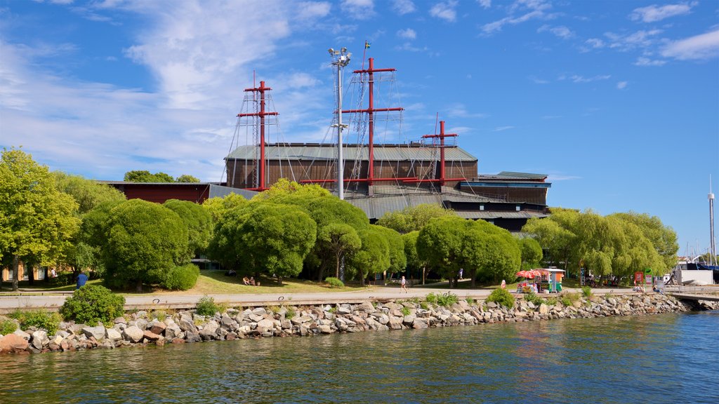 Vasa Museum showing a river or creek