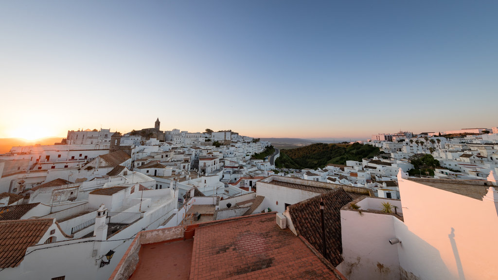 Vejer de la Frontera inclusief een stad, een zonsondergang en landschappen