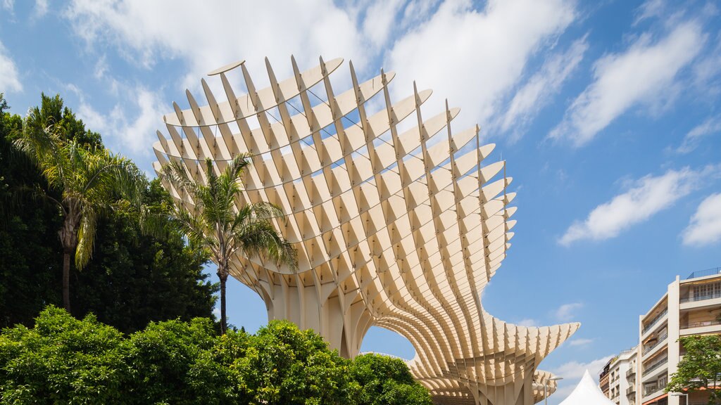 Metropol Parasol som omfatter moderne arkitektur og udendørs kunst