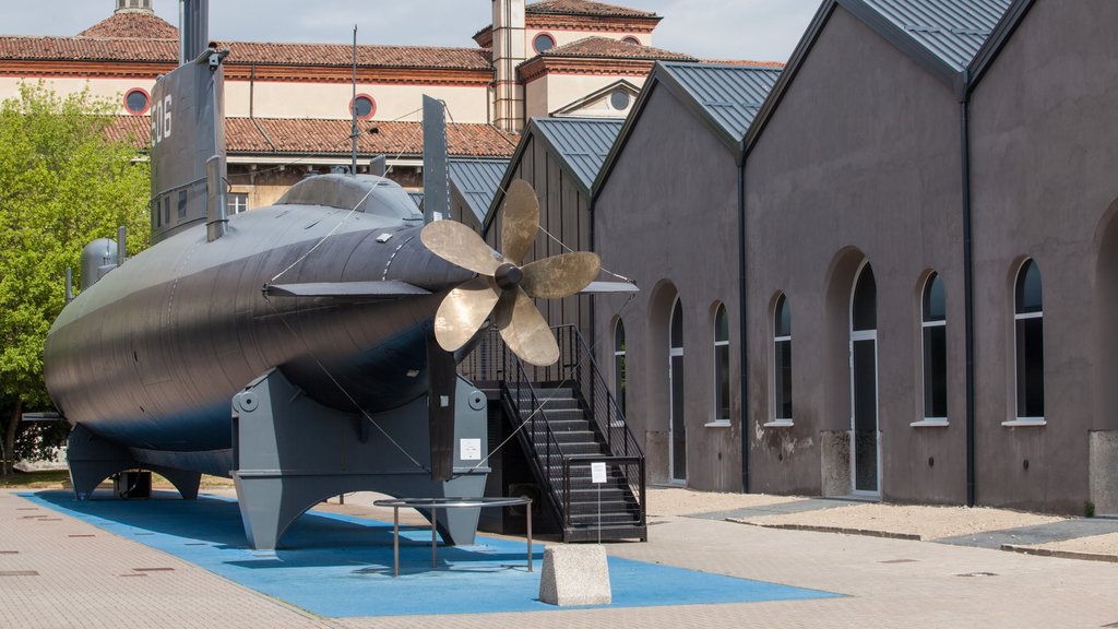 Museo Nacional de Ciencia y Tecnología Leonardo da Vinci que incluye elementos del patrimonio