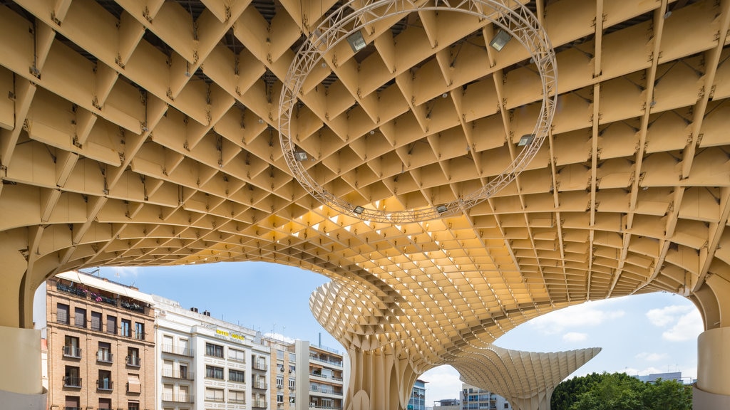 Metropol Parasol og byder på moderne arkitektur