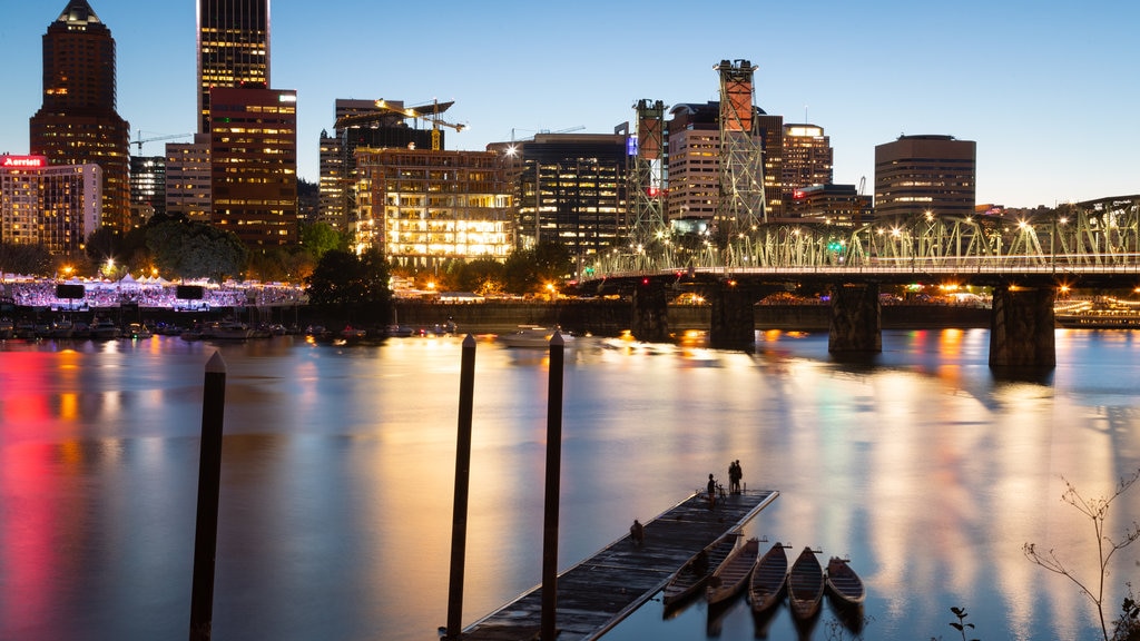 Hawthorne Bridge featuring a sunset, a city and a bridge