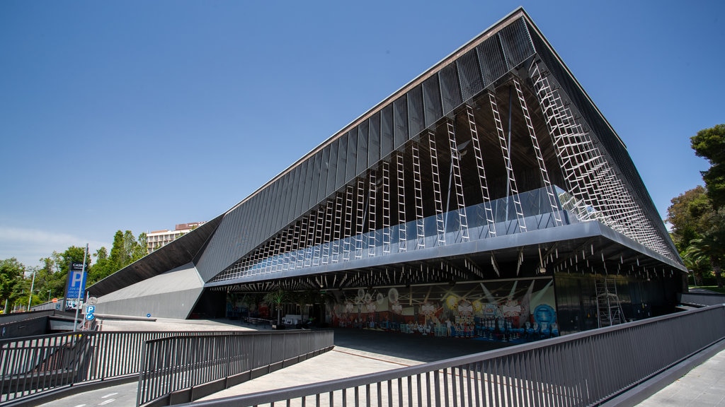 Gran Casino Costa Brava showing modern architecture